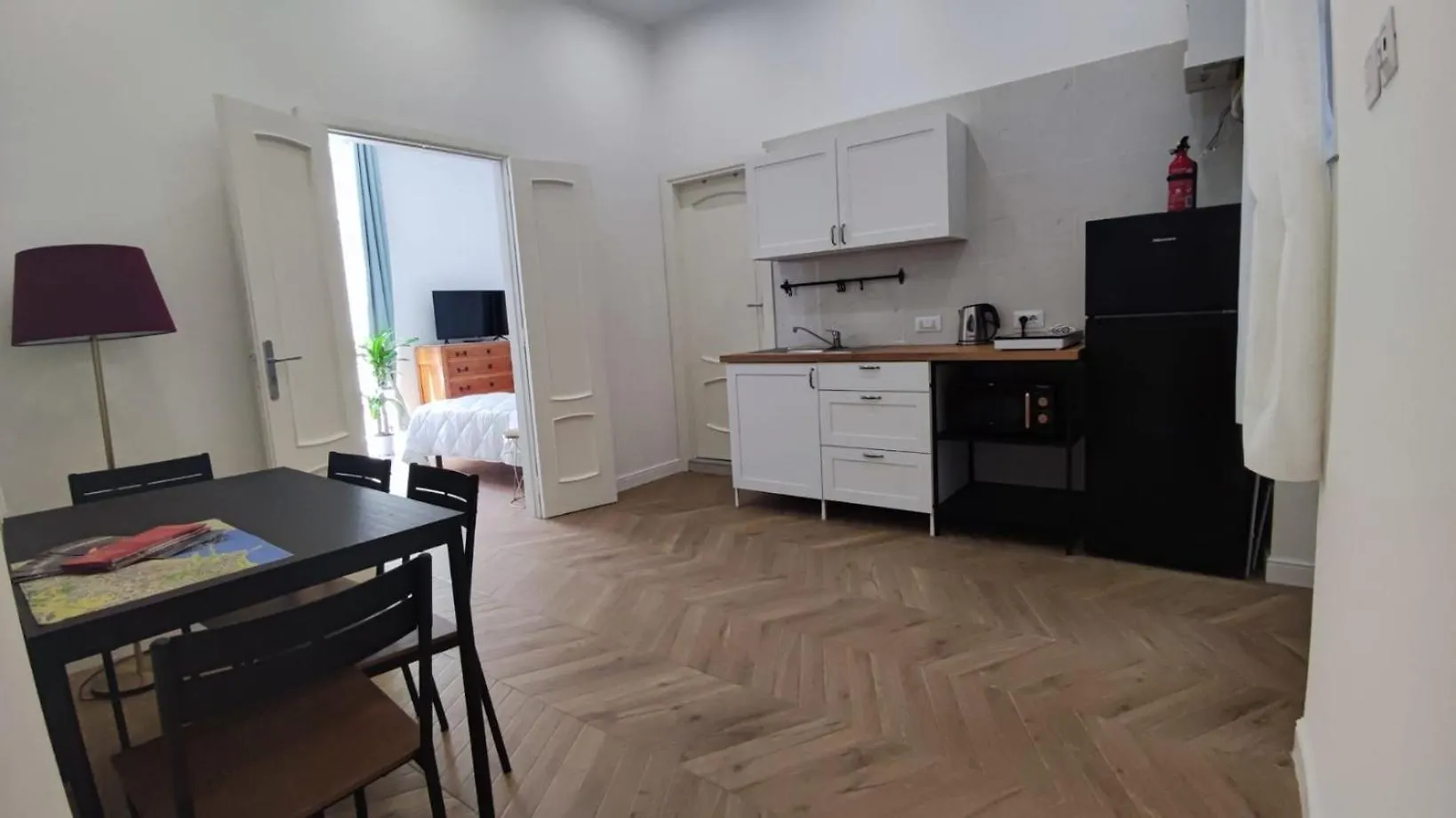 Giorgia Apartment Naples 0*,  Italy